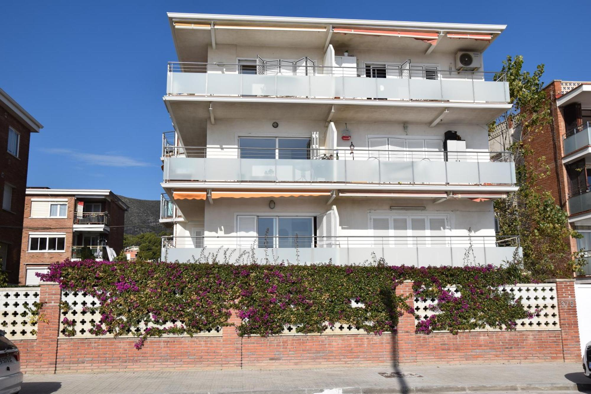 Apartamento Playa Mar Castelldefels Bagian luar foto