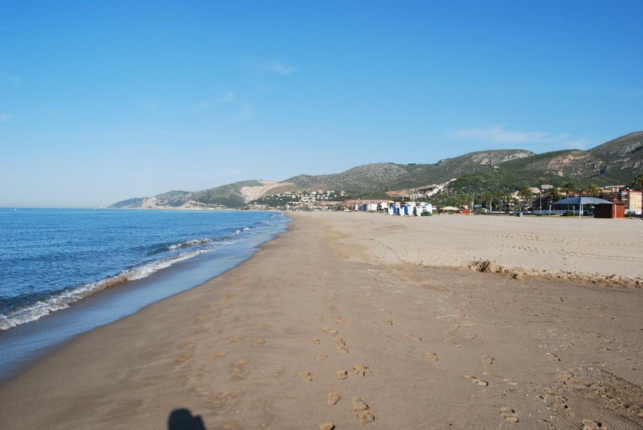 Apartamento Playa Mar Castelldefels Bagian luar foto